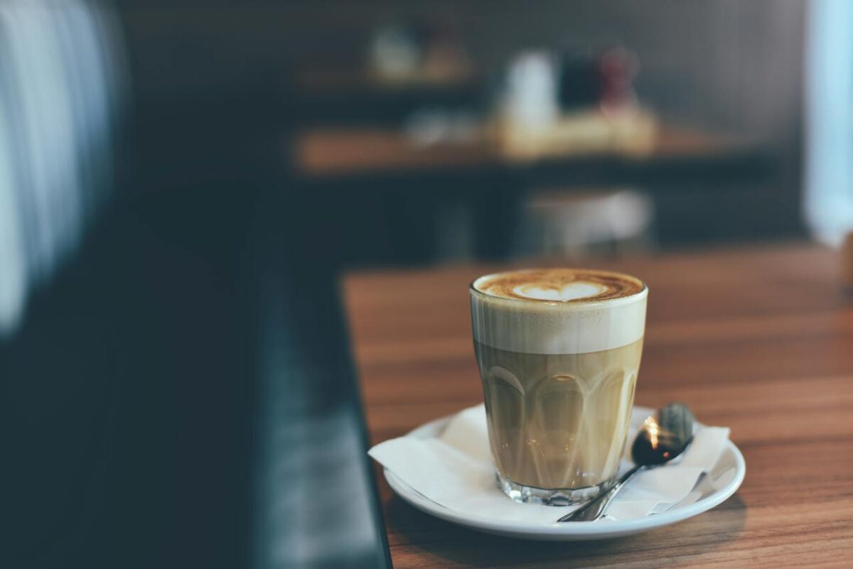 Latte in a glass. Photo: Chevanon Photography / Pexels
